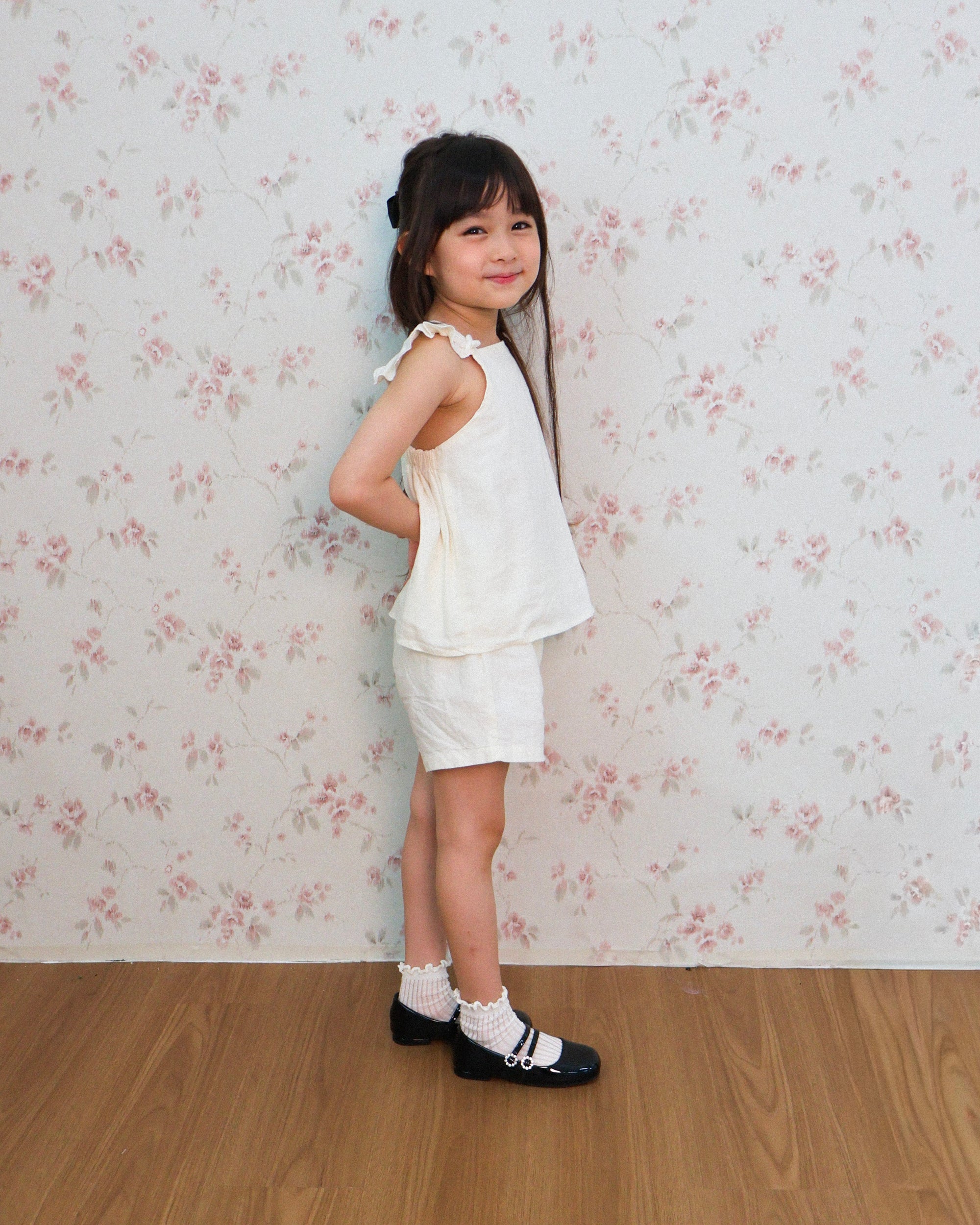 Ivory ruffle strap set